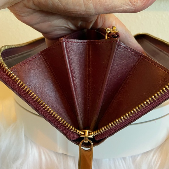 LV GUC Vernis Rouge Fauviste Zip Around Wallet - Picture 11 of 16